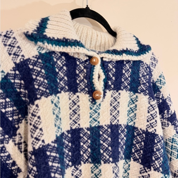 Vintage Handmade 100% Wool Sweater Blue Cream Ecuador | Chunky Knit - Picture 2 of 9